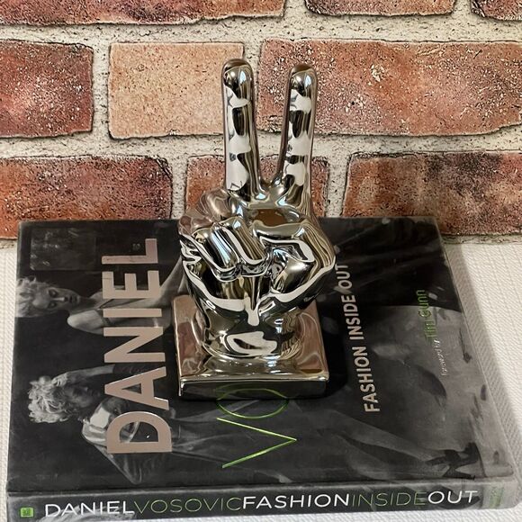 Ceramic Peace Sign Hand Sculpture Figurine Metallic Silver Tone BOHO Decor - Picture 9 of 16